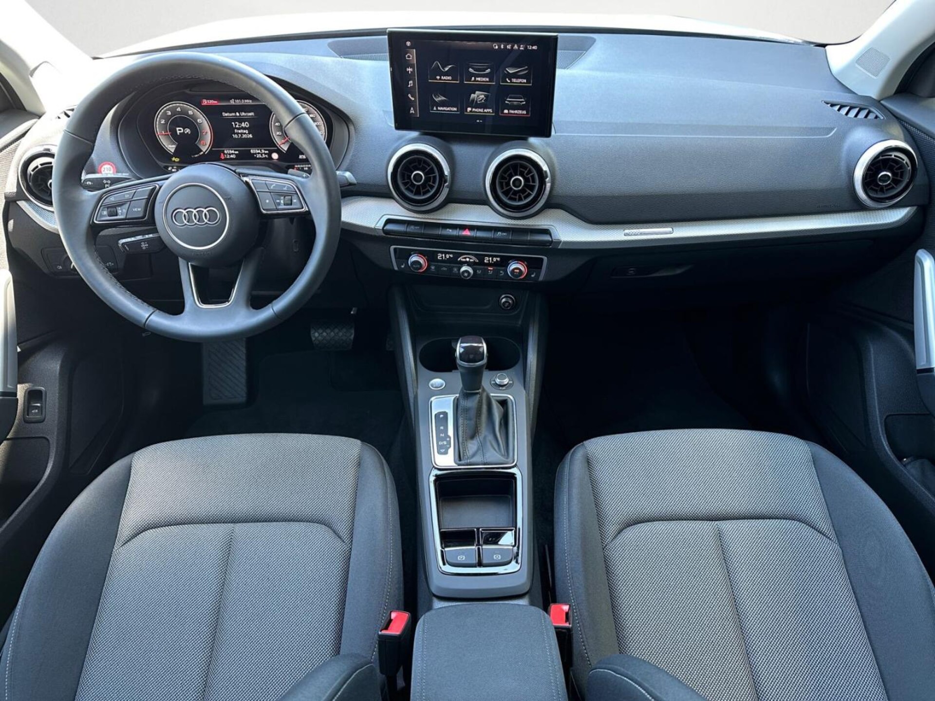 Audi Q2 S line