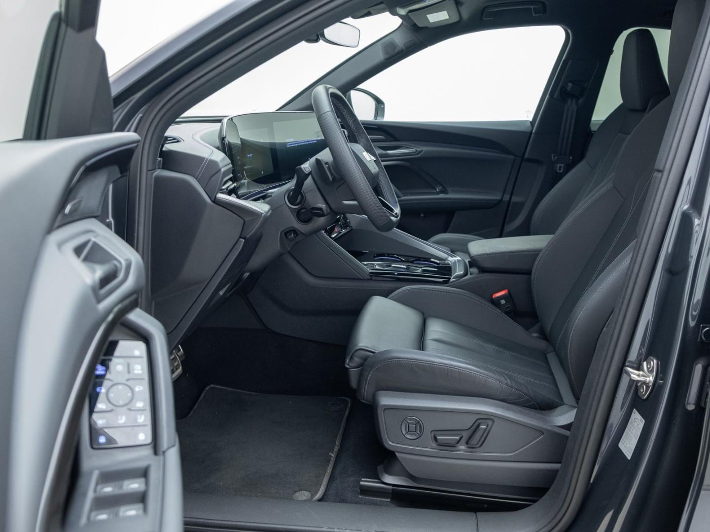 Bild über Audi Q5 Sportback TDI quattro 150 kW S tronic - für weitere Informationen kontaktieren Sie den Audi Partner