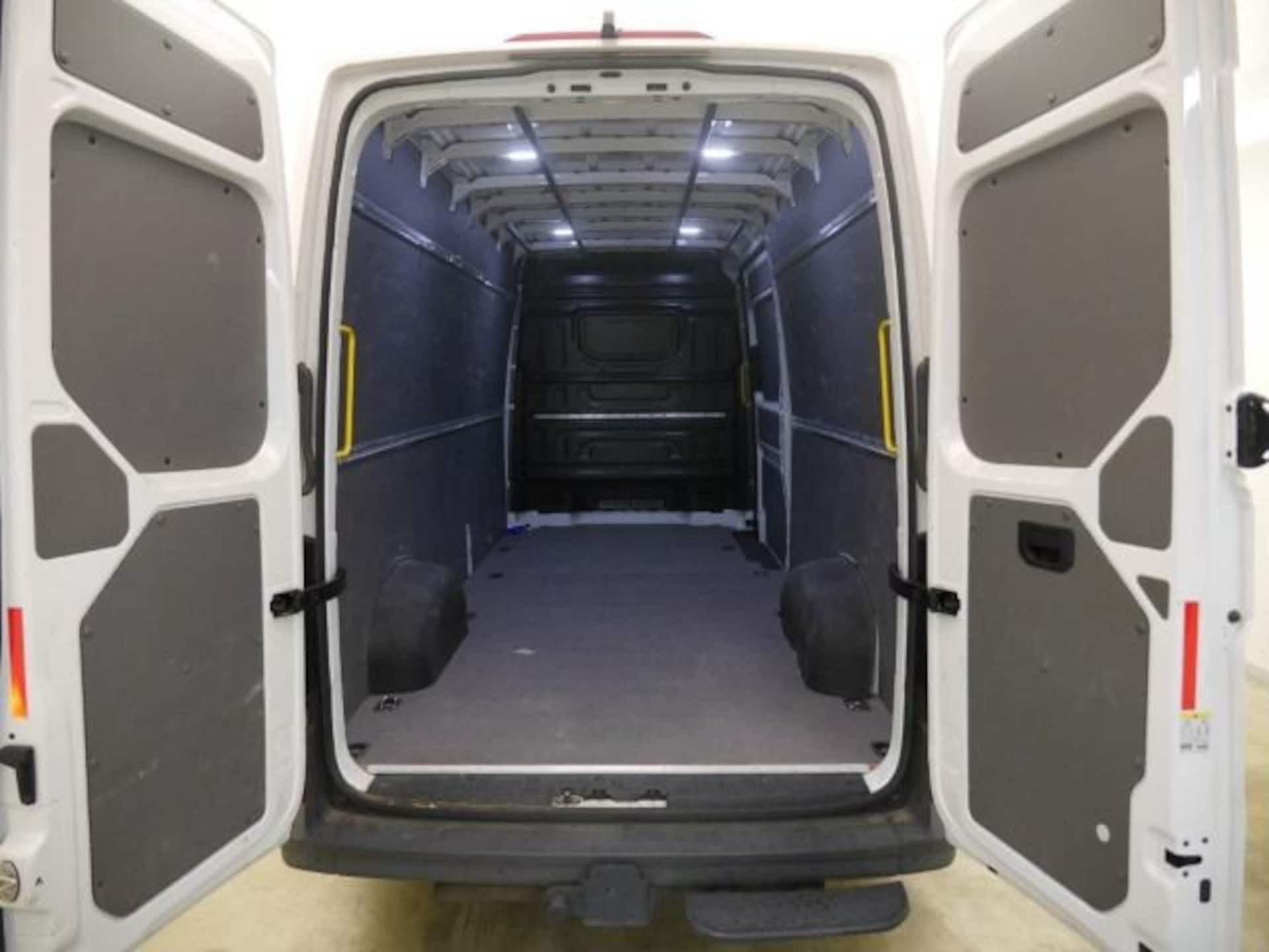 Volkswagen Crafter Kasten langer Radstand