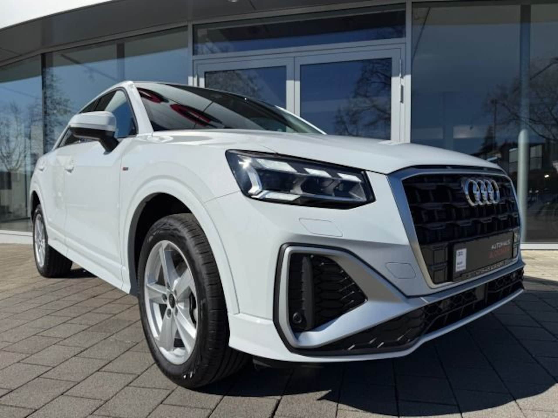Audi Q2 S line