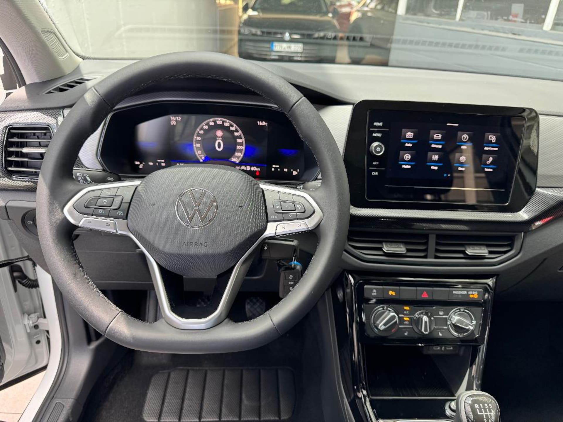 Volkswagen T-Cross Life