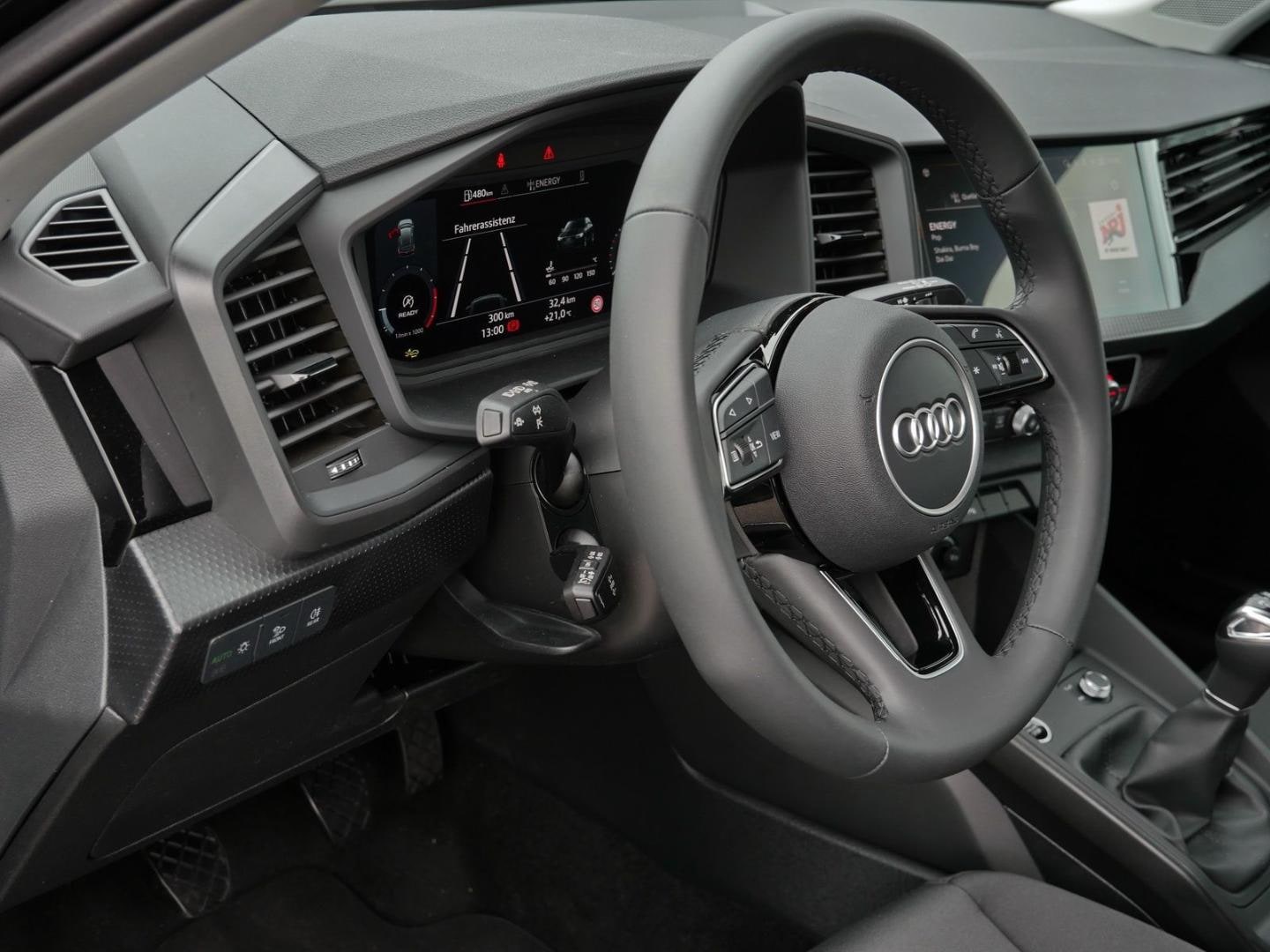 Bild über Audi A1 Sportback advanced 25 TFSI Schaltgetriebe - für weitere Informationen kontaktieren Sie den Audi Partner