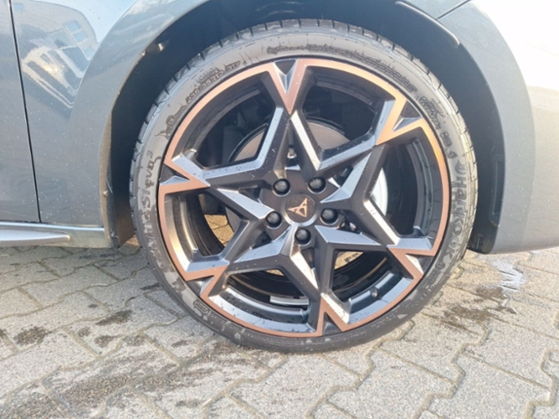 CUPRA Leon