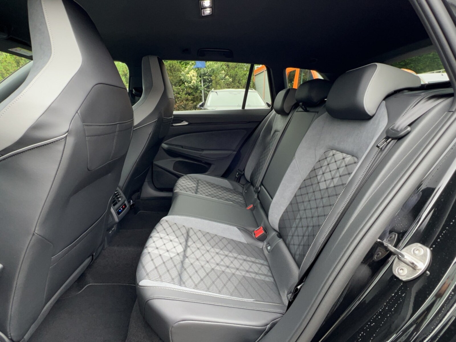 Volkswagen Golf Variant – Bild 18