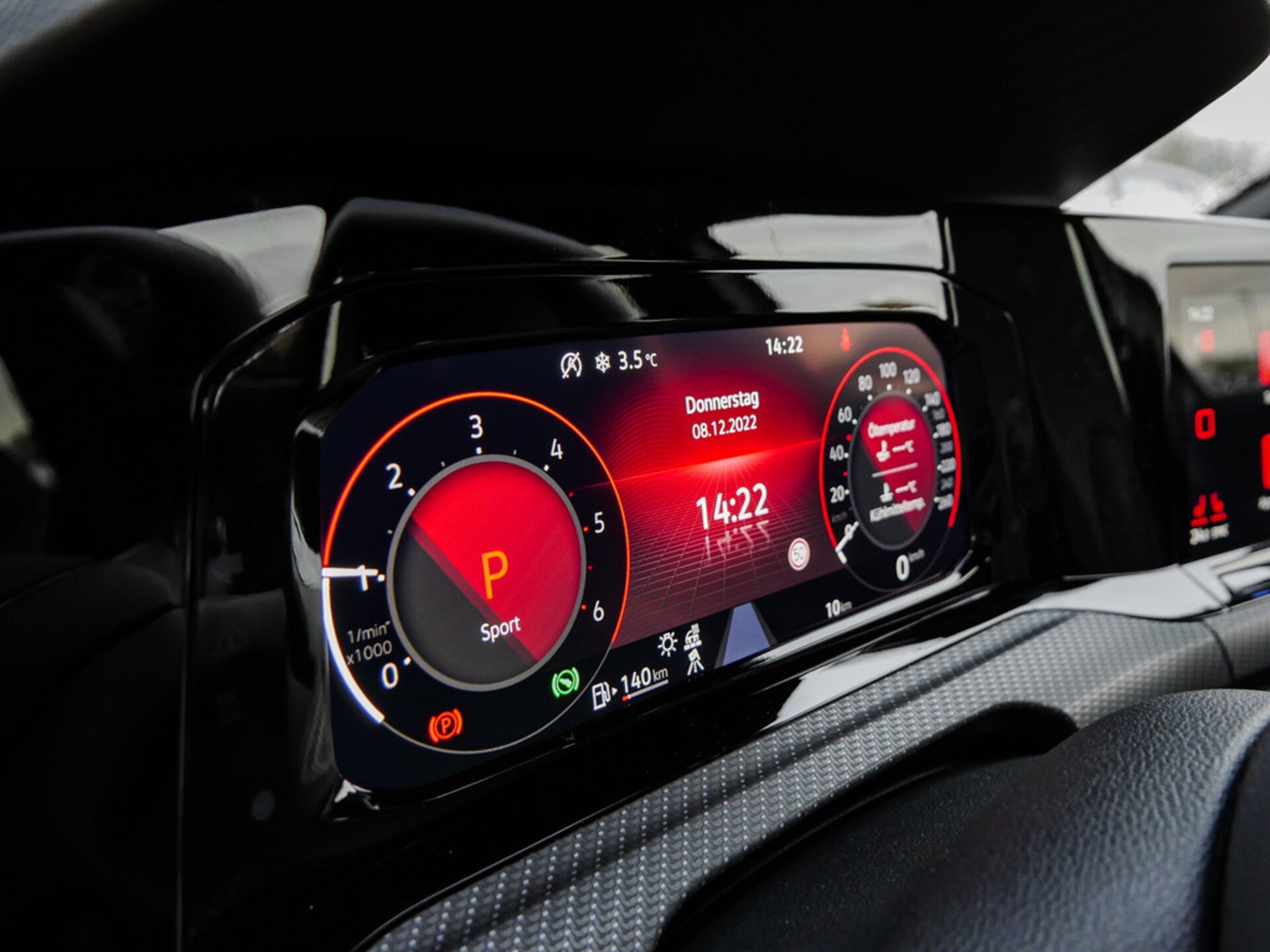 Volkswagen Golf R-Line