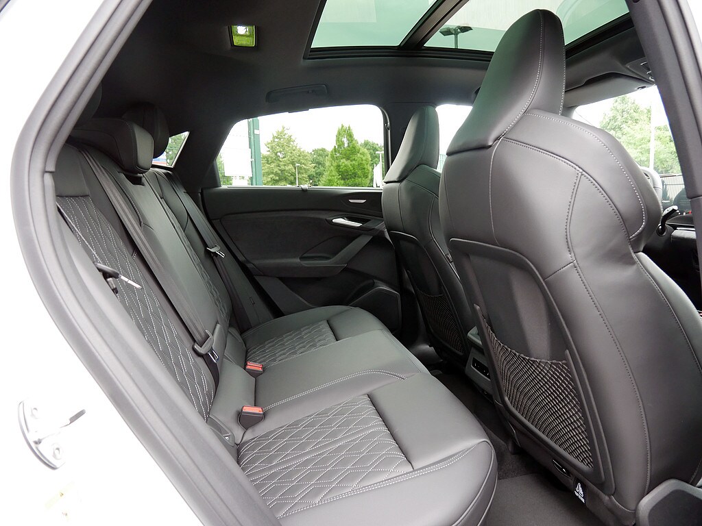 Image about Audi SQ6 Sportback e-tron e-tron