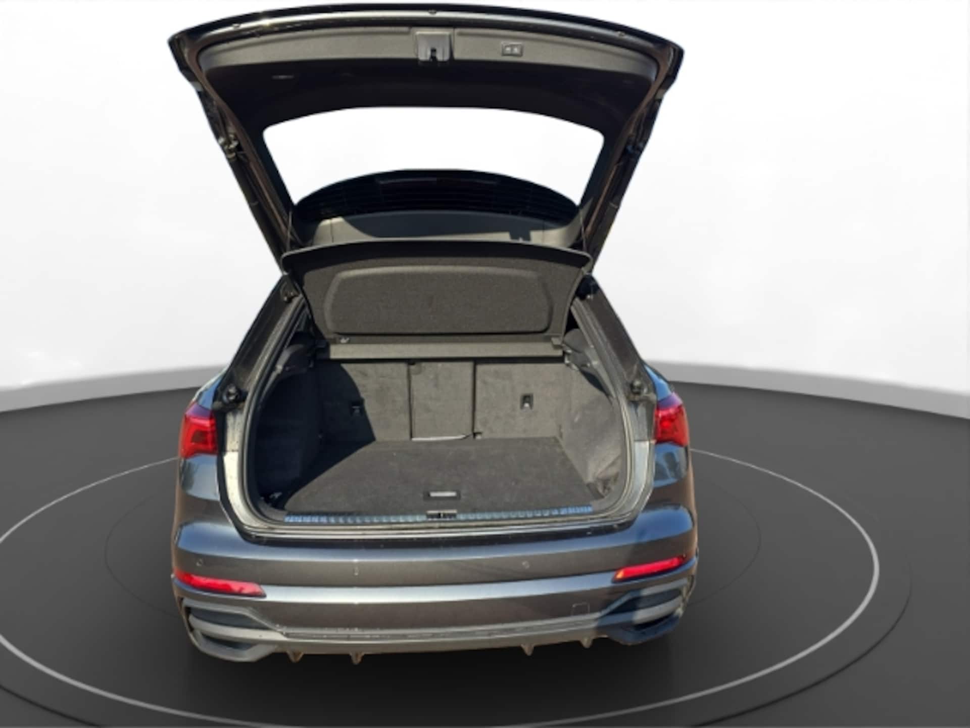 Audi Q3 SUV S line