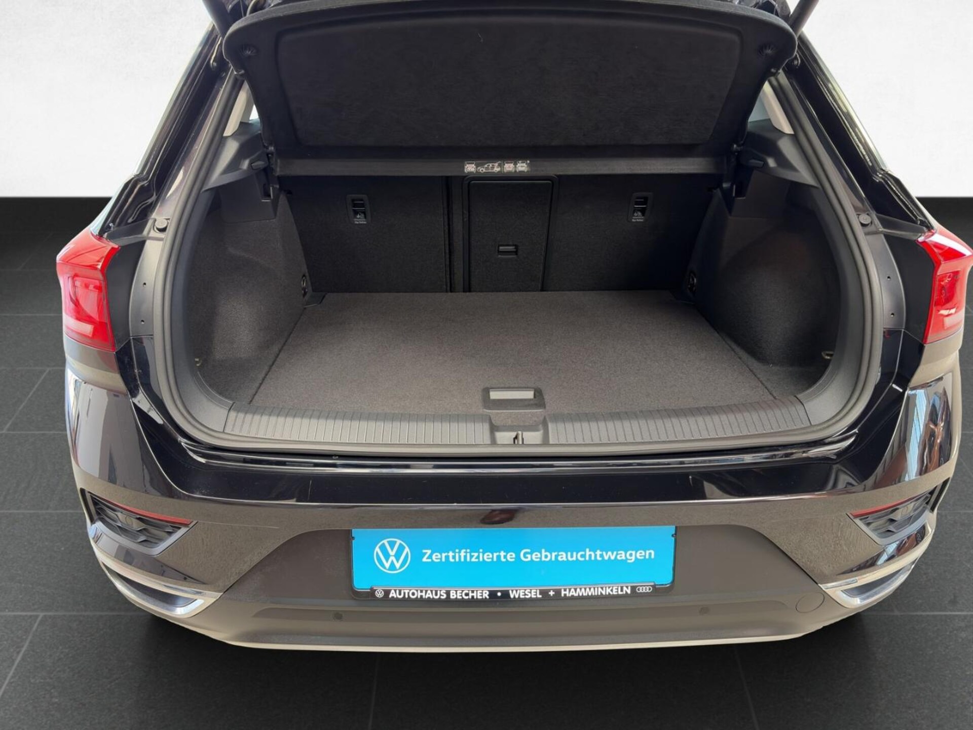 Volkswagen T-Roc United