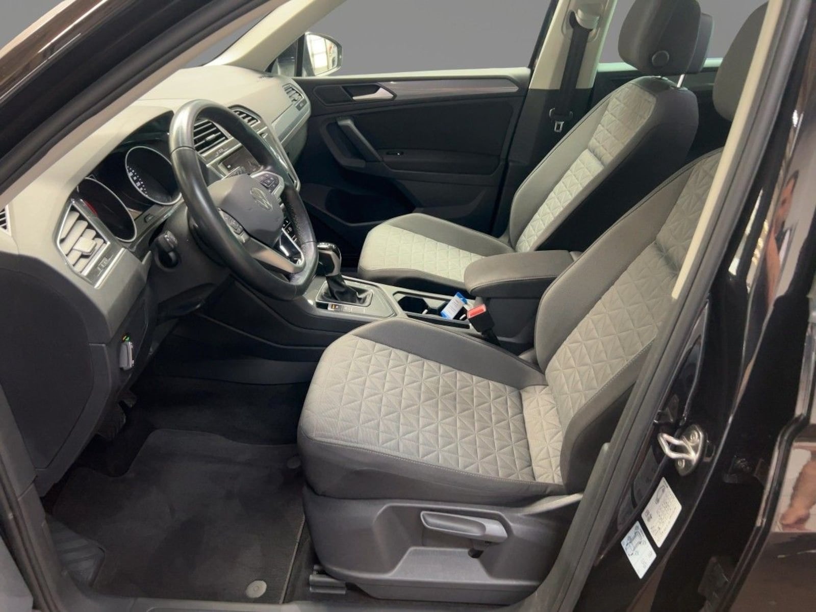 Volkswagen Tiguan – Bild 8