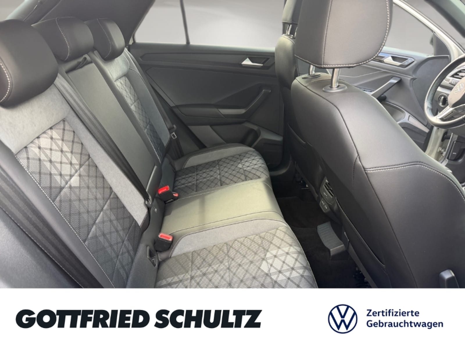 Volkswagen T-Roc – Bild 8
