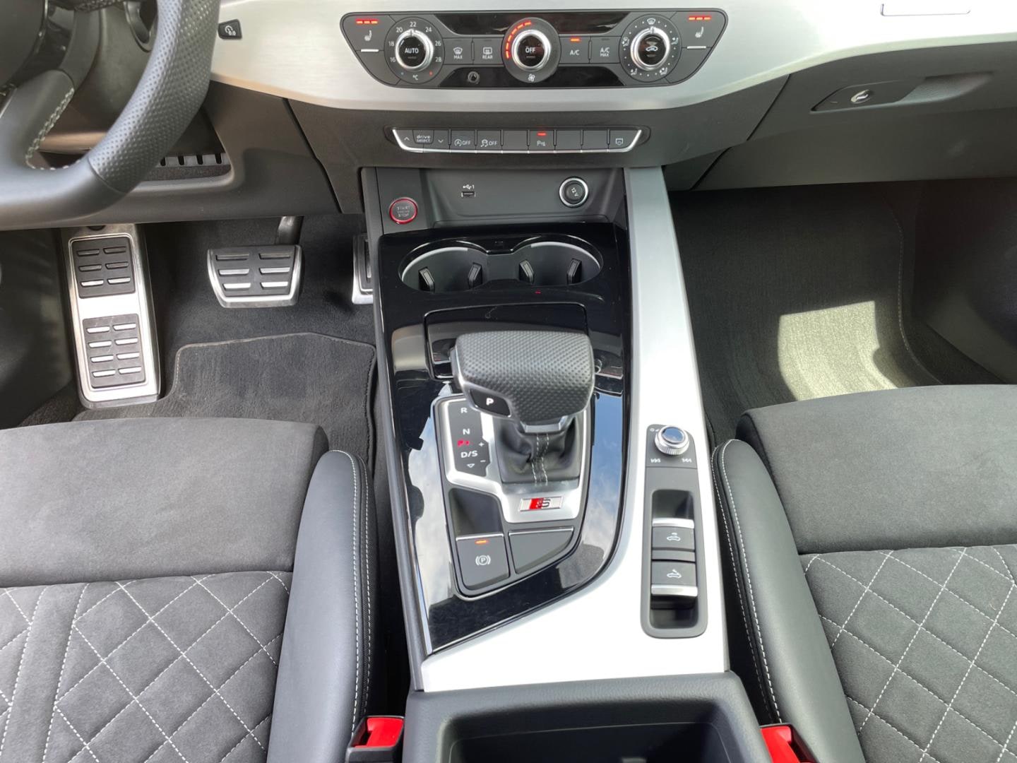 Bild über Audi S5 Cabriolet TFSI quattro tiptronic - für weitere Informationen kontaktieren Sie den Audi Partner