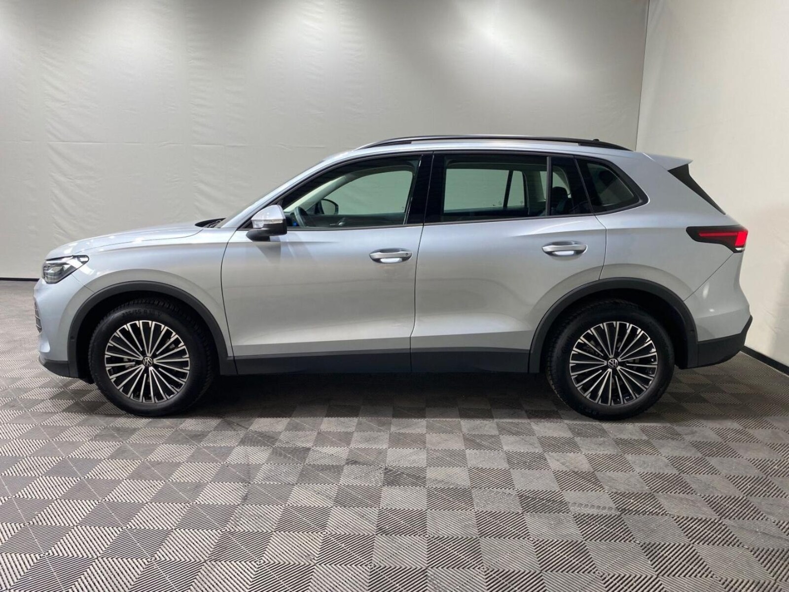 Volkswagen Tiguan – Bild 3