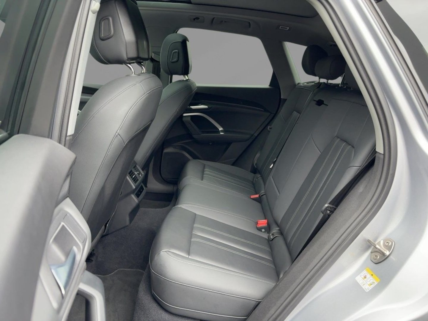 Bild über Audi Q5 SUV TDI quattro 150 kW S tronic - für weitere Informationen kontaktieren Sie den Audi Partner