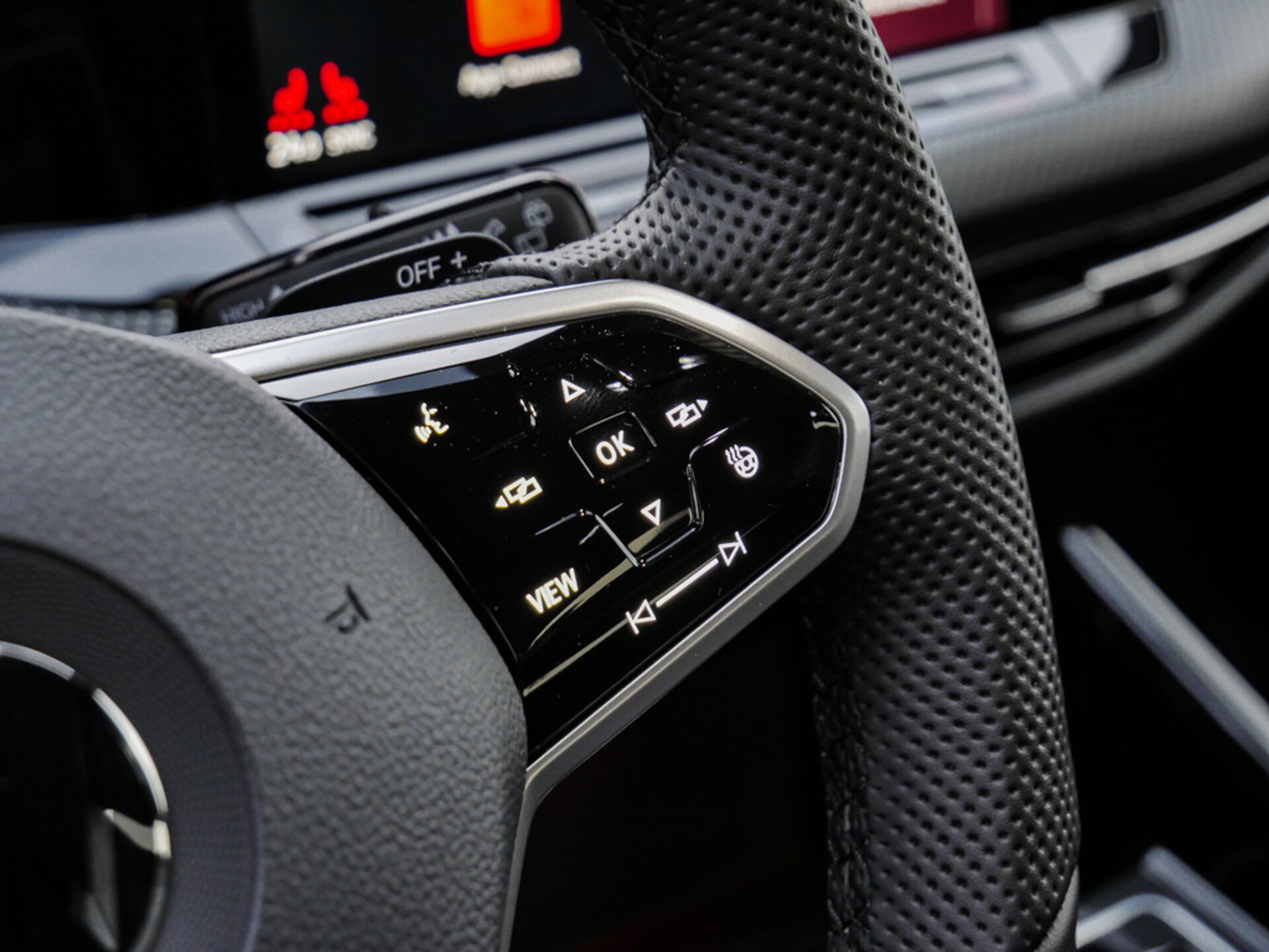 Volkswagen Golf R-Line