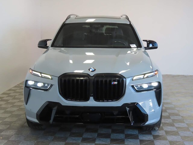 2023 BMW X7