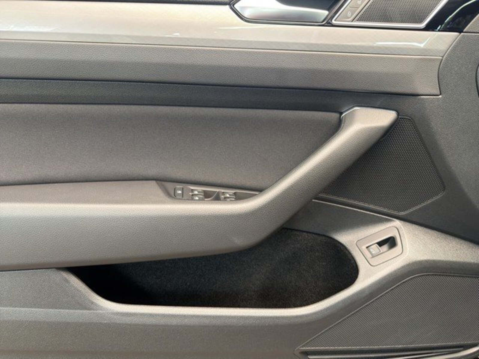 Volkswagen Passat Variant – Bild 12