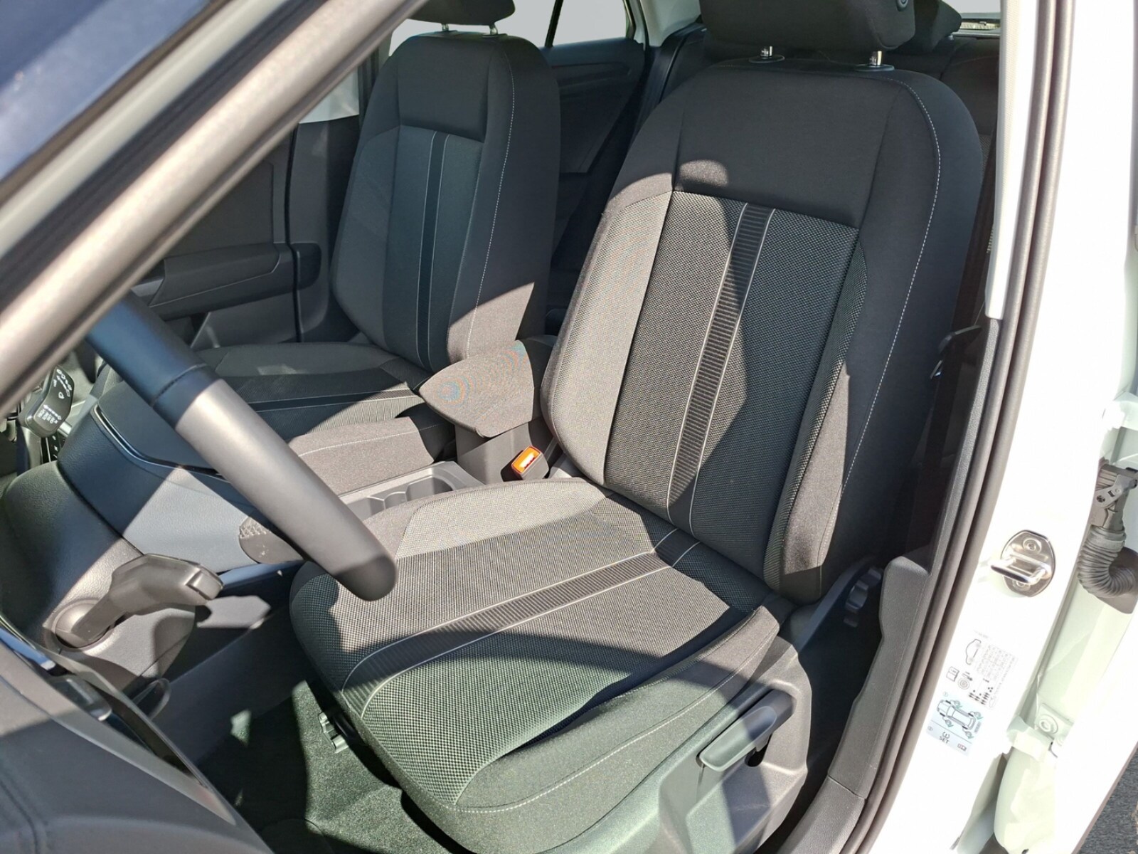 Volkswagen T-Roc – Bild 11