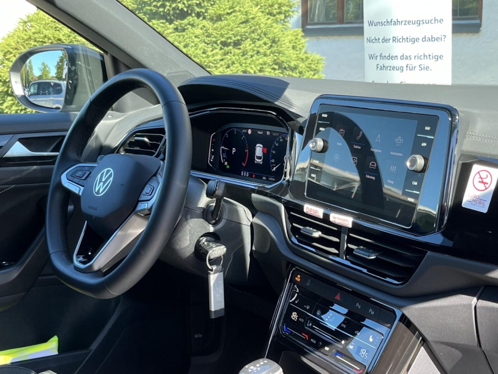 Volkswagen T-Roc – Bild 12