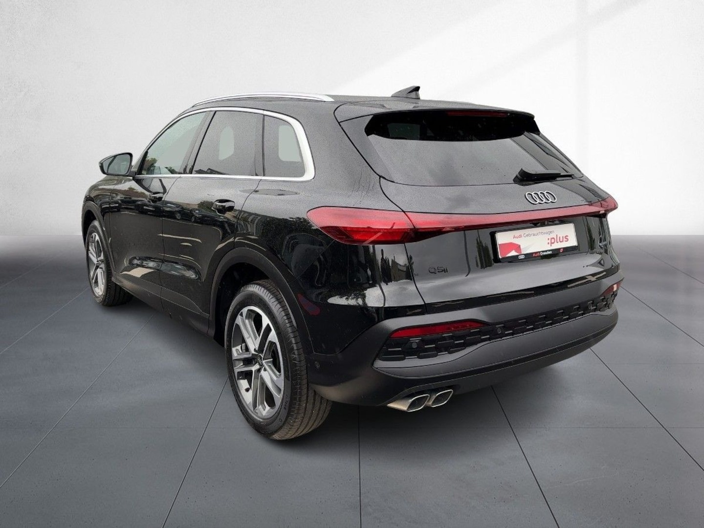 Bild über Audi Q5 SUV TDI quattro 150 kW S tronic - für weitere Informationen kontaktieren Sie den Audi Partner