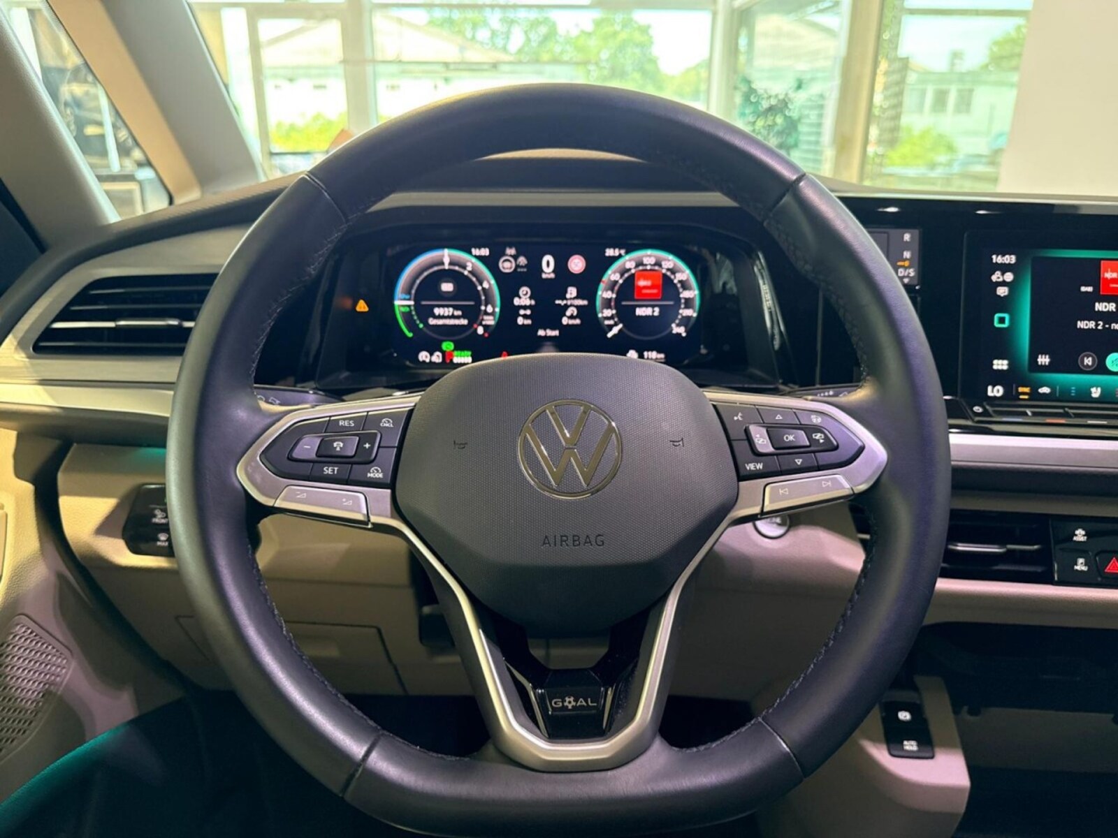 Volkswagen Multivan – Bild 11