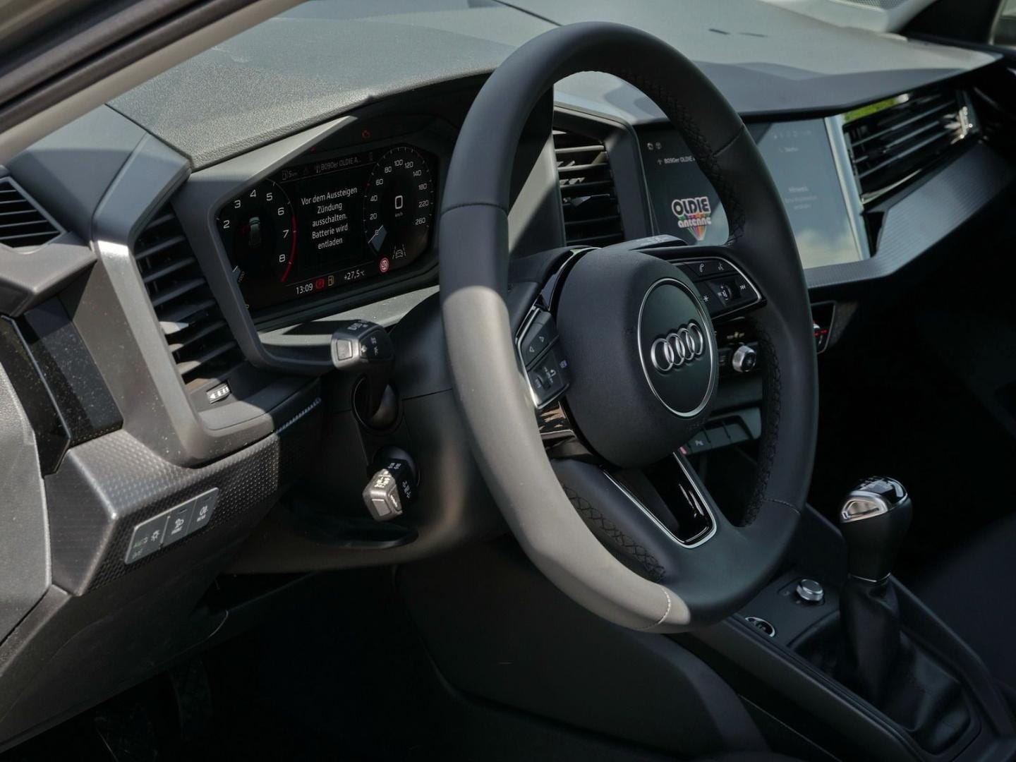 Bild über Audi A1 Sportback advanced 25 TFSI Schaltgetriebe - für weitere Informationen kontaktieren Sie den Audi Partner