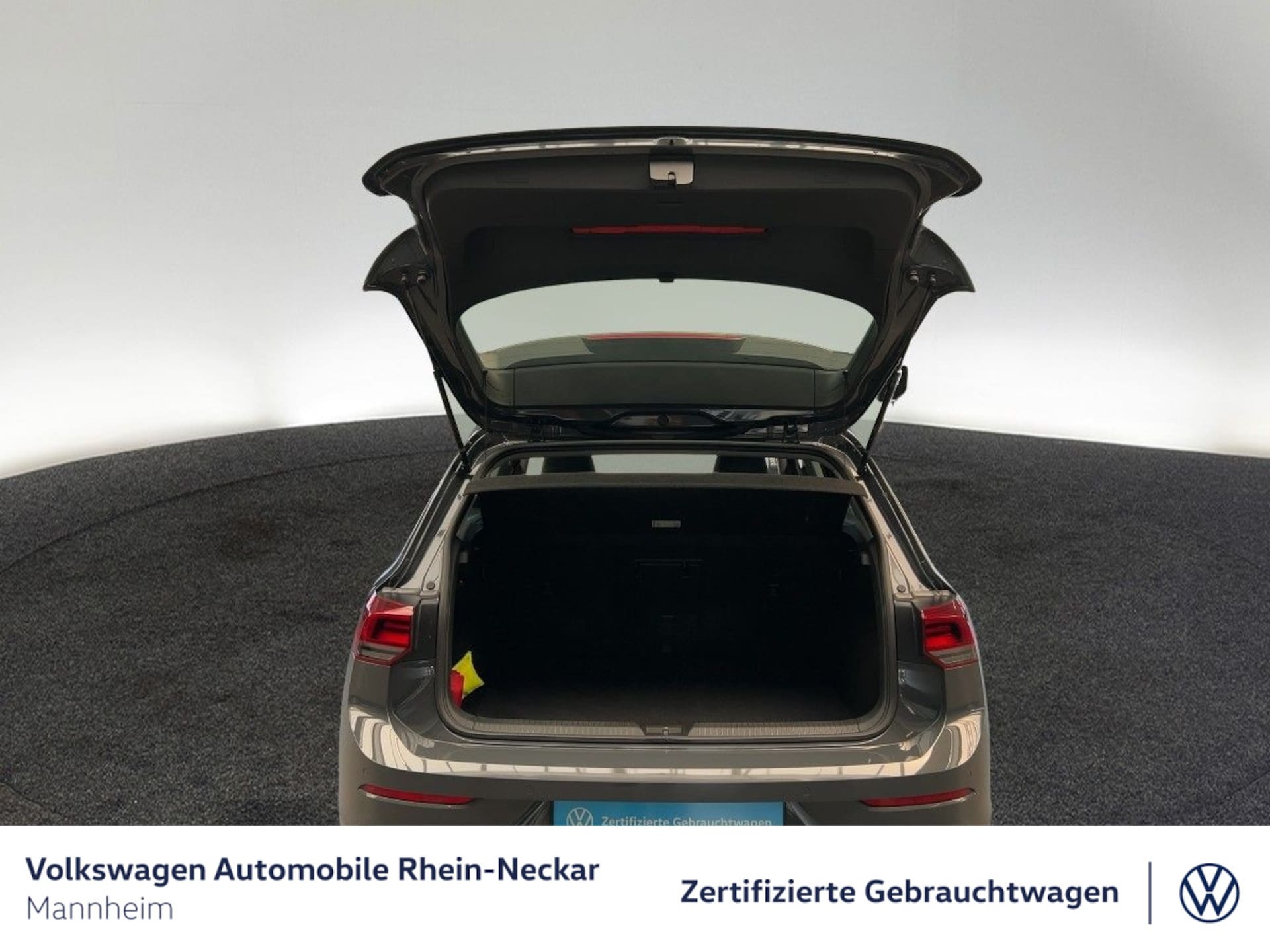 Volkswagen Golf Style