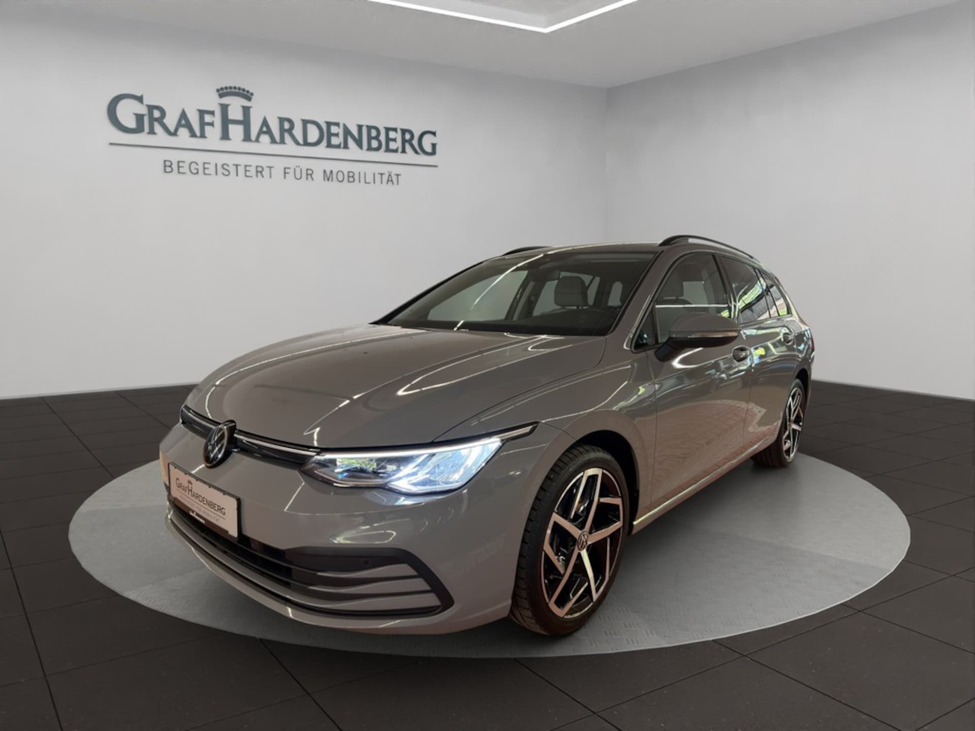 Volkswagen Golf Variant Life