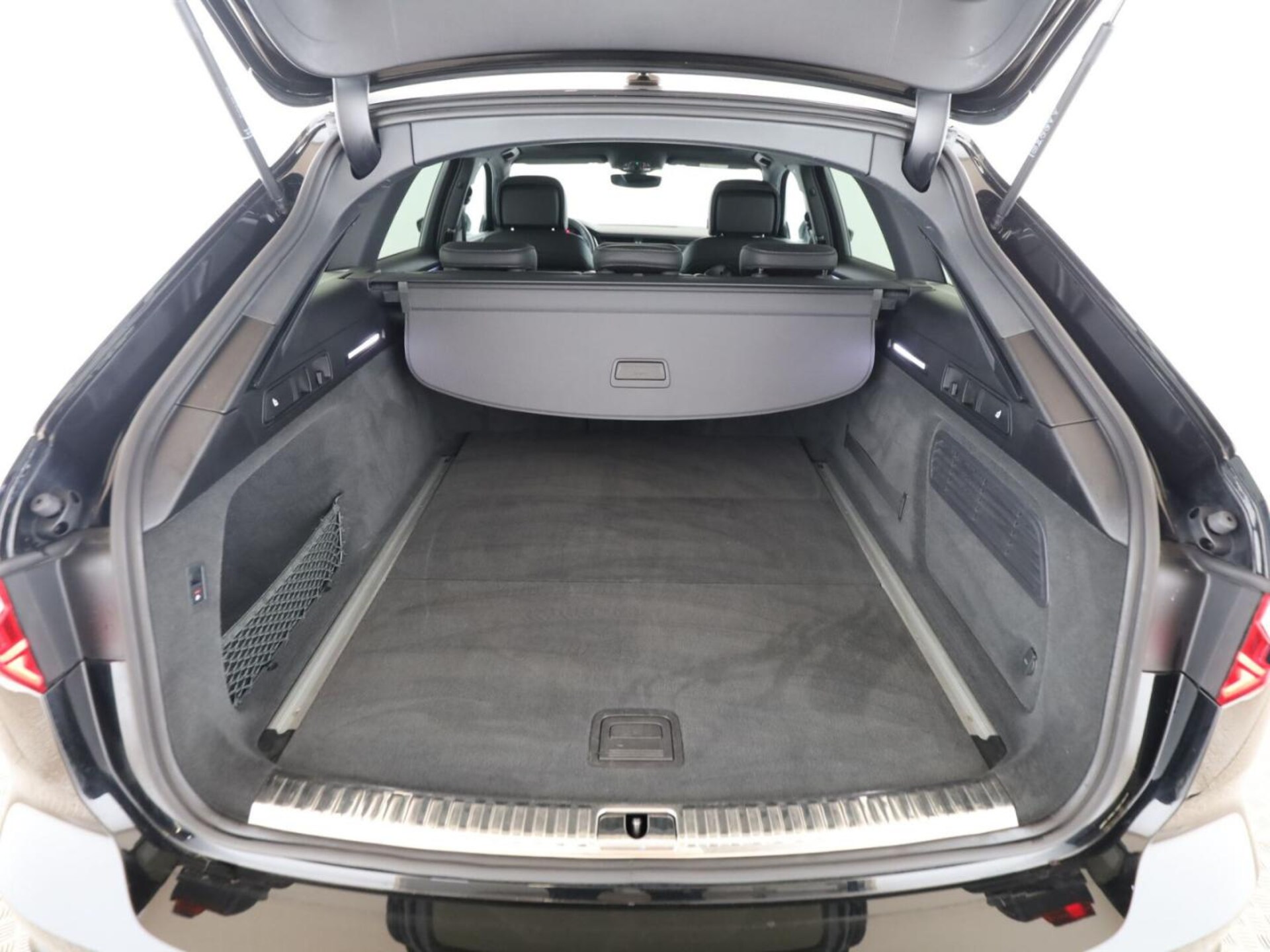 Audi S6 Avant