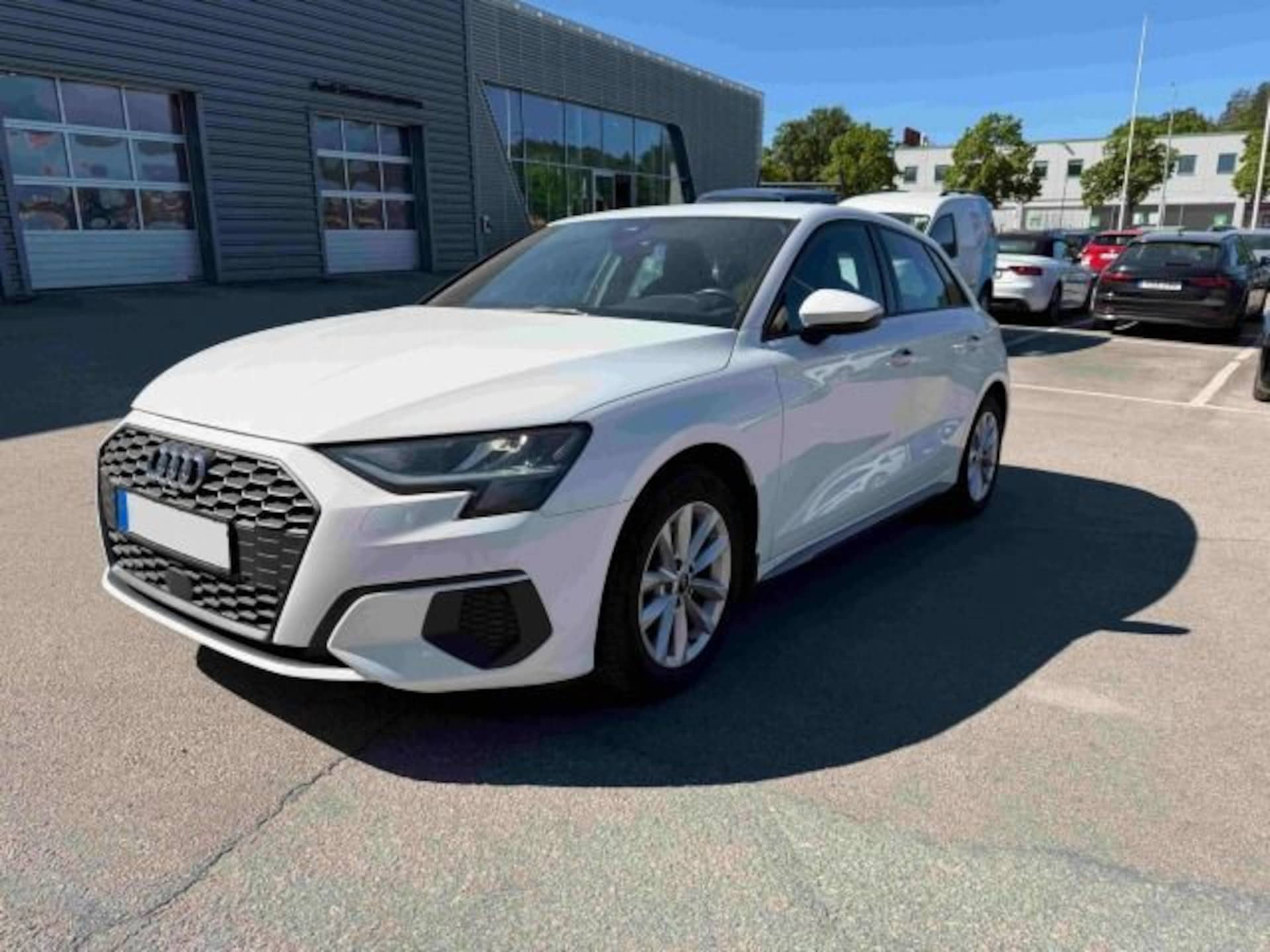 Audi A3 Sportback 2022 — 35 TFSI 110 kW (150 PS) Schaltgetriebe A3 Sportback 35TFSI LED/PARKLENK/SITZHZ/APS