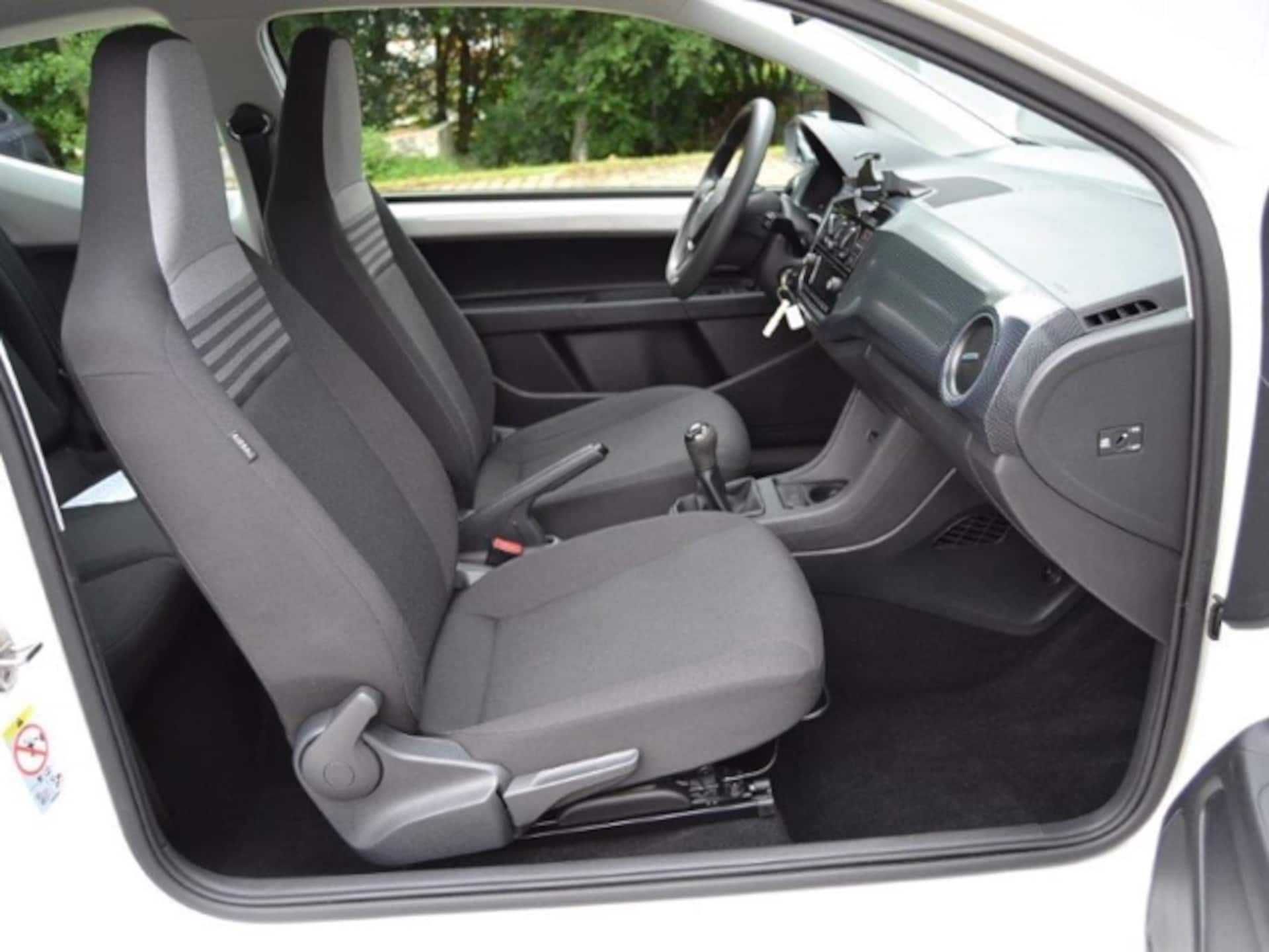 Volkswagen up! move up!