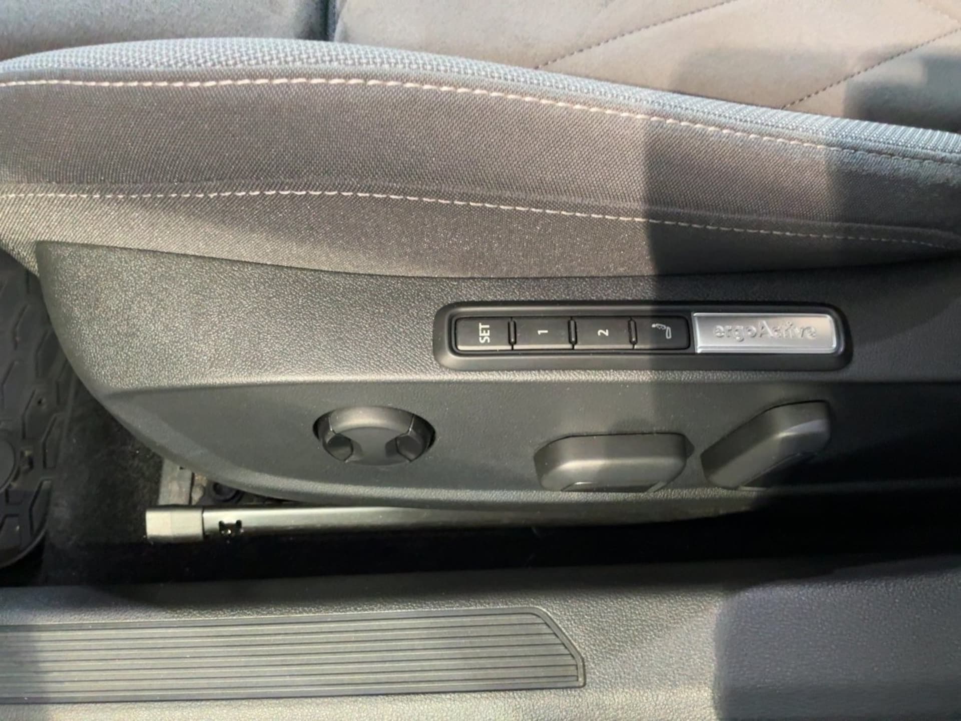 Volkswagen Golf Style