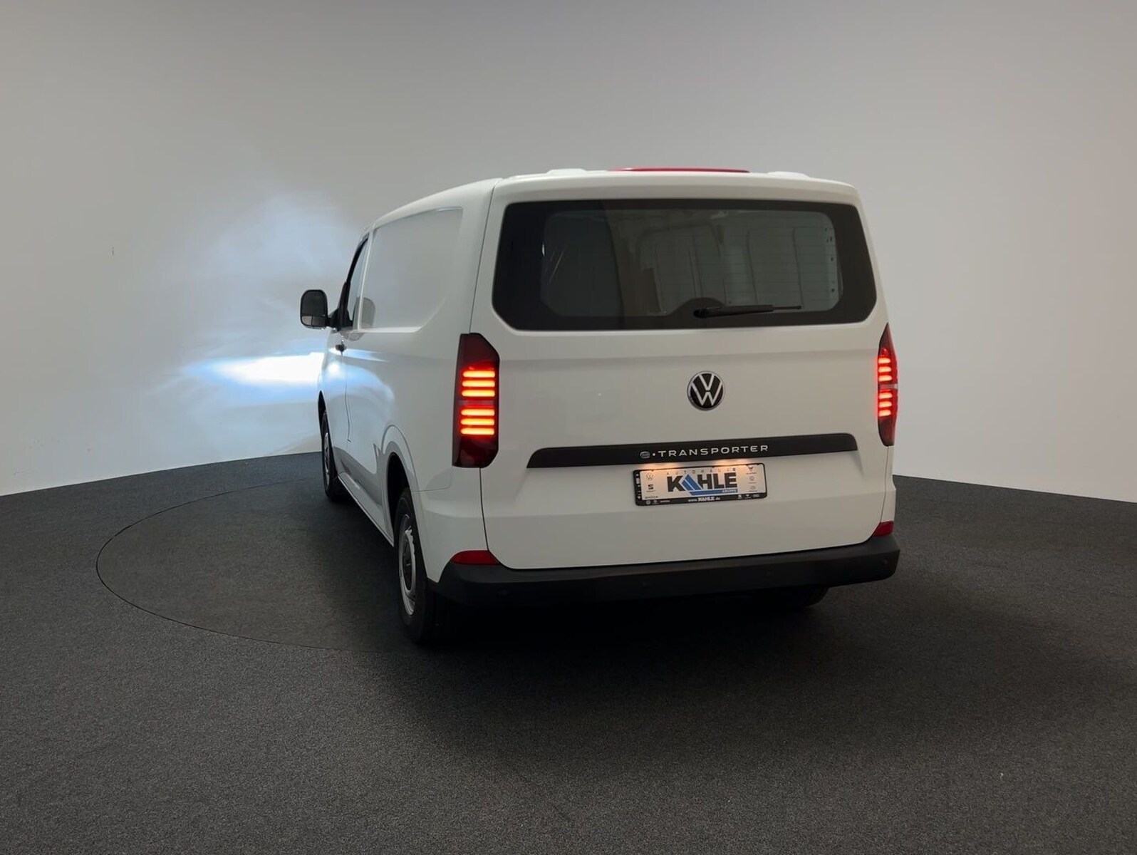 Volkswagen Transporter Kasten kurzer Radstand – Bild 5