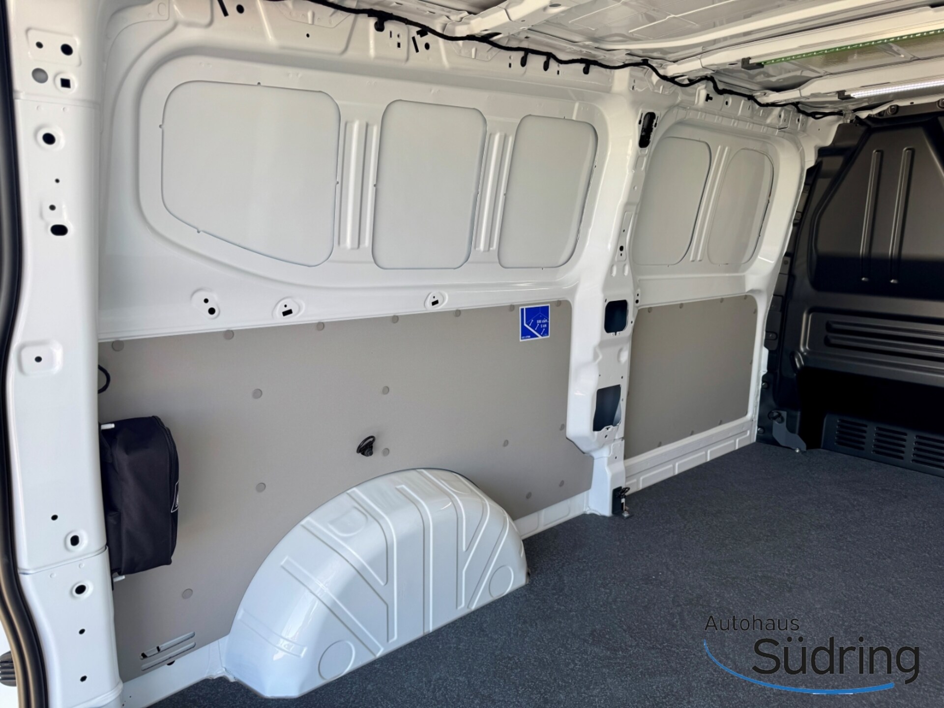Volkswagen Transporter Kasten langer Radstand