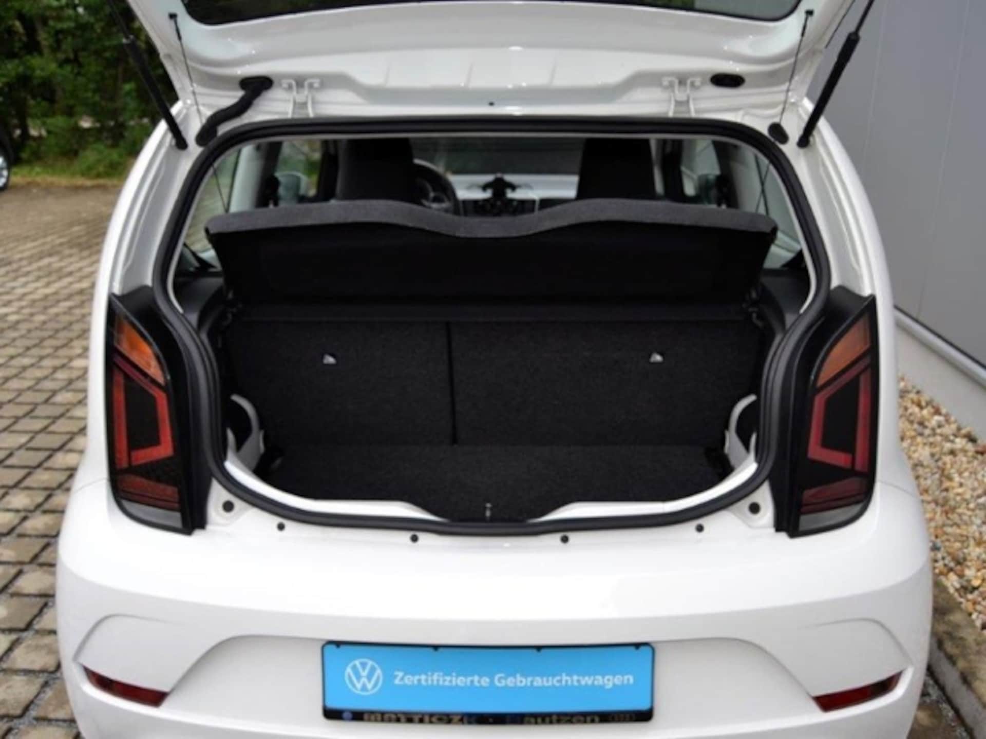 Volkswagen up! move up!