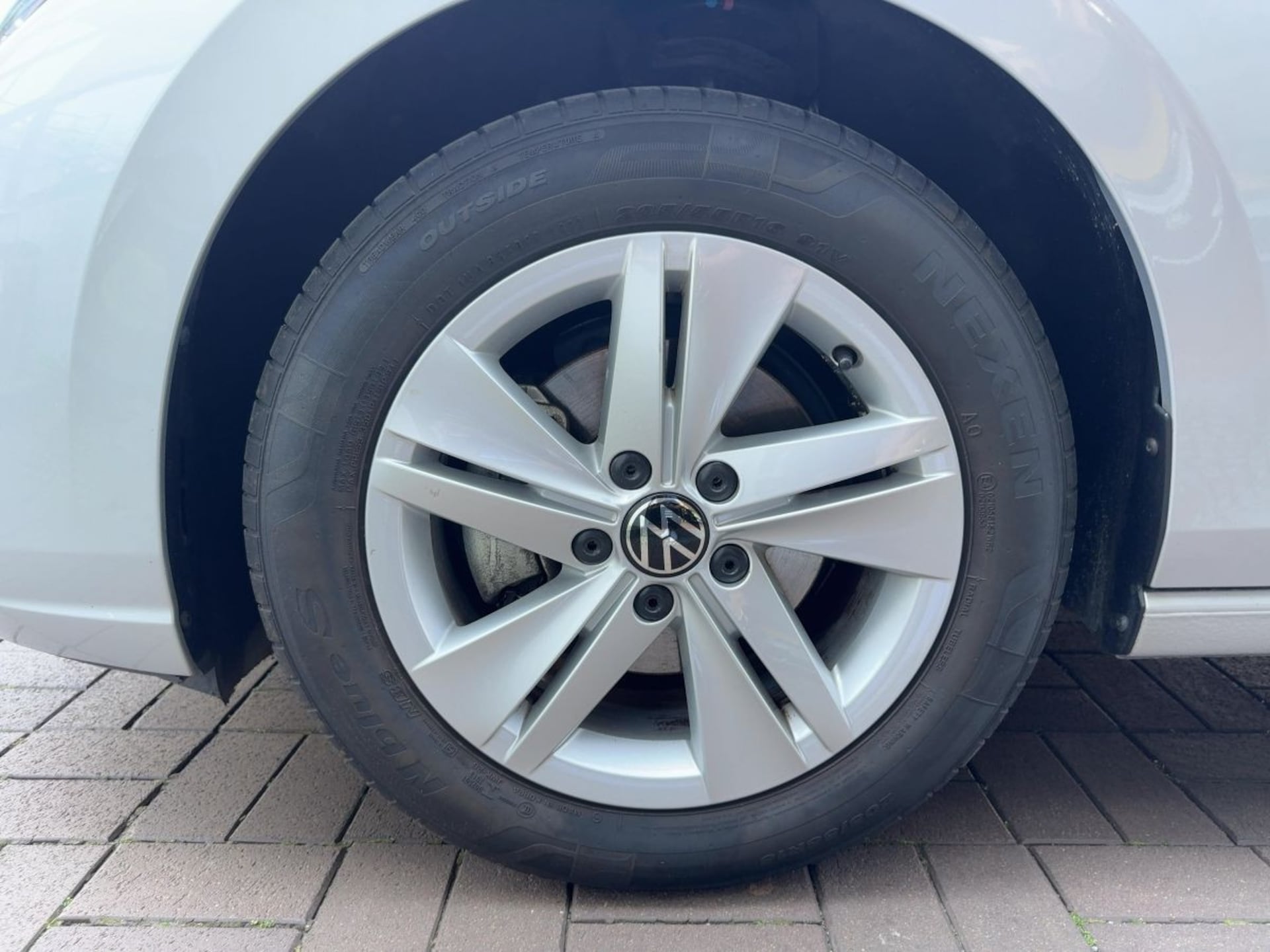 Volkswagen Golf Variant Life