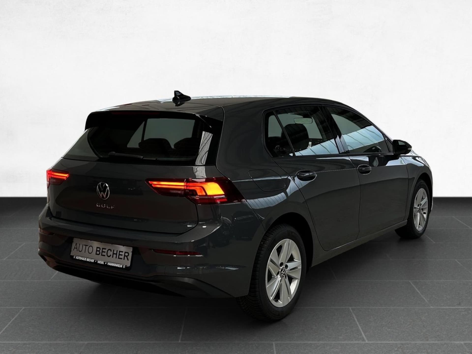 Volkswagen Golf Life