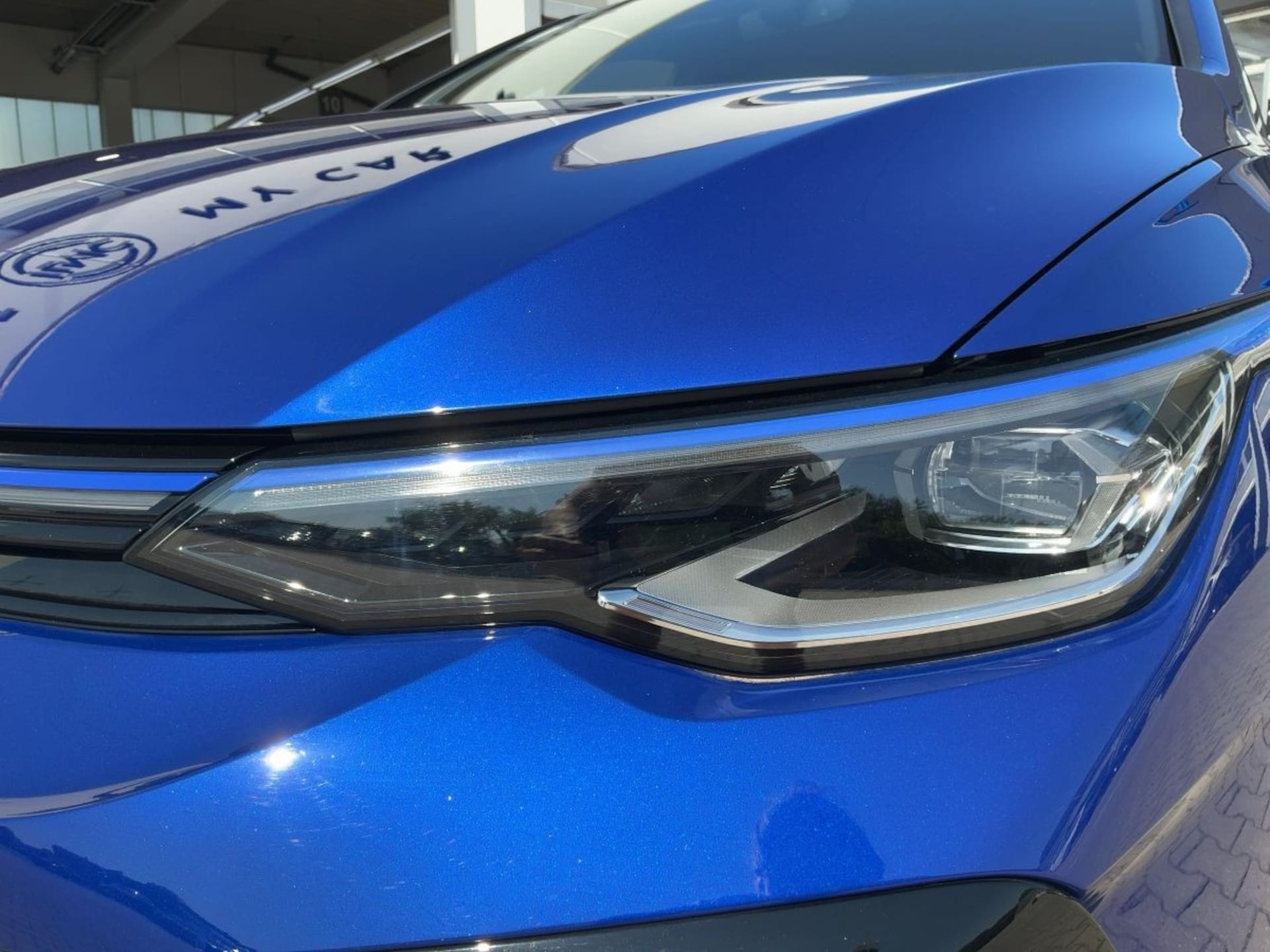 Volkswagen Golf Variant R