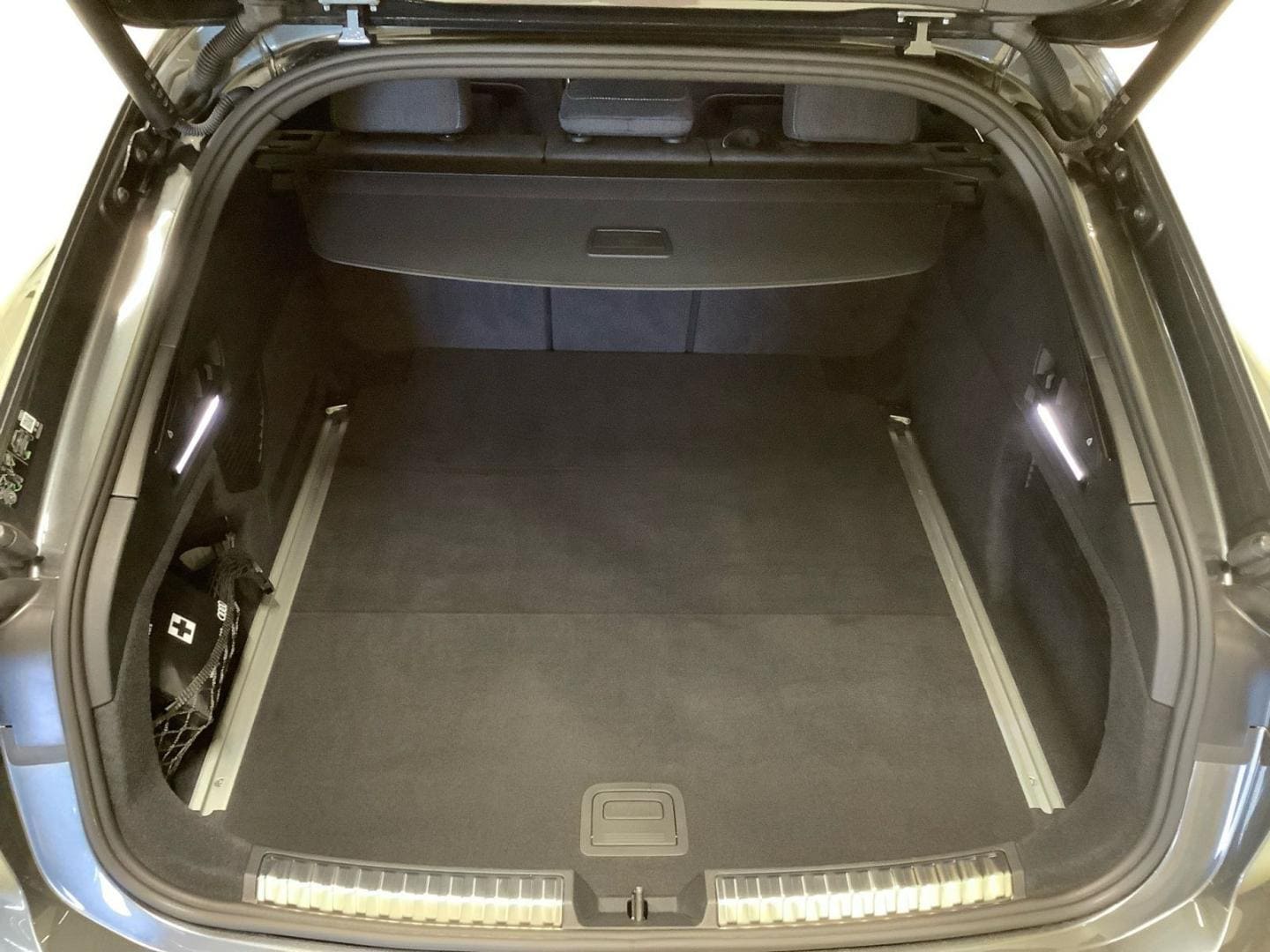 Bild über Audi A6 Avant edition one TDI quattro 150 kWS tronic - für weitere Informationen kontaktieren Sie den Audi Partner