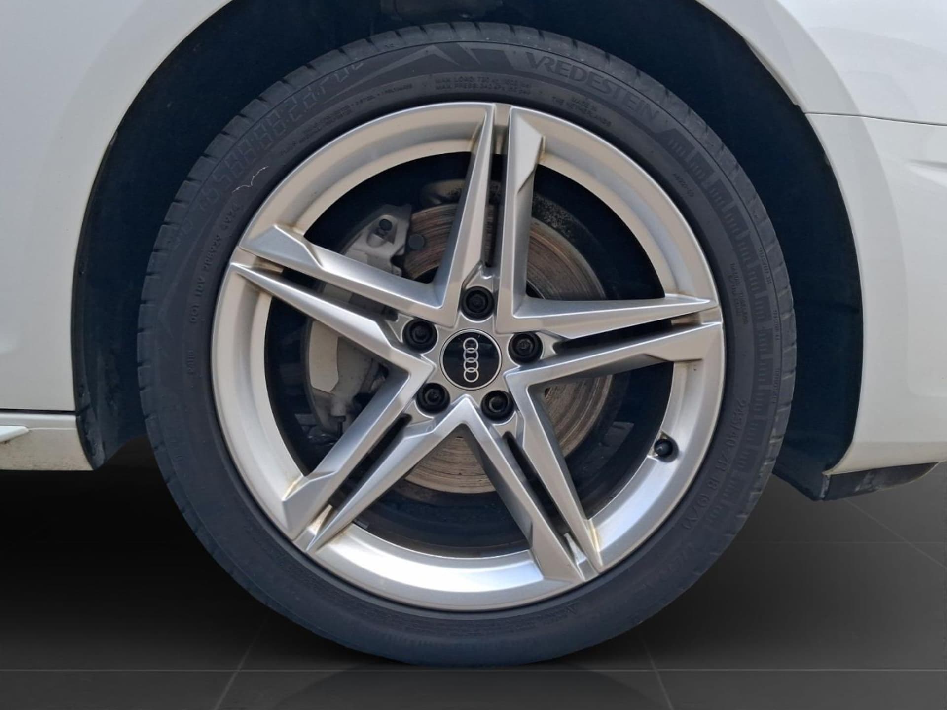 Audi A4 Avant Advanced
