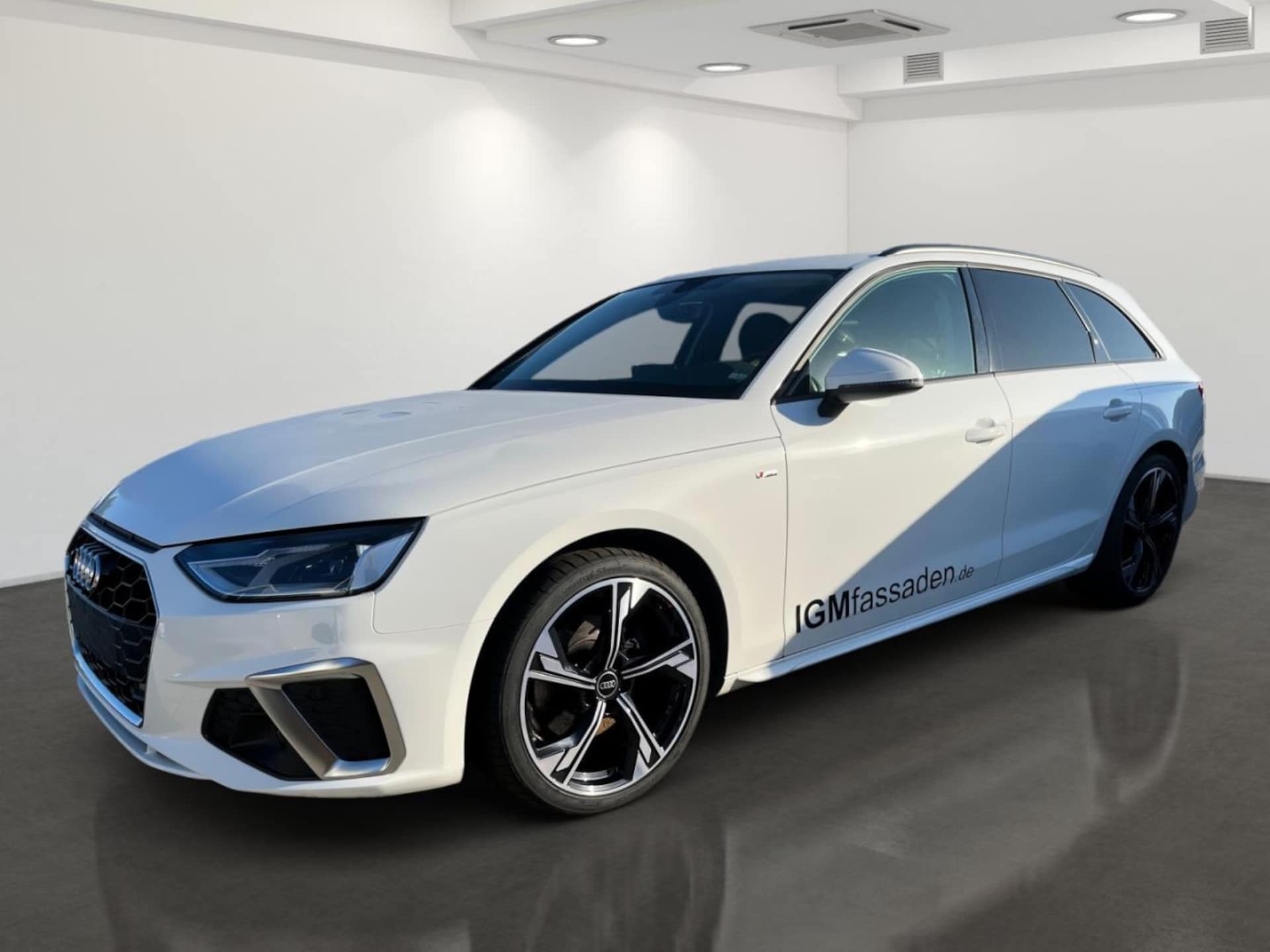 Audi A4 Avant S line