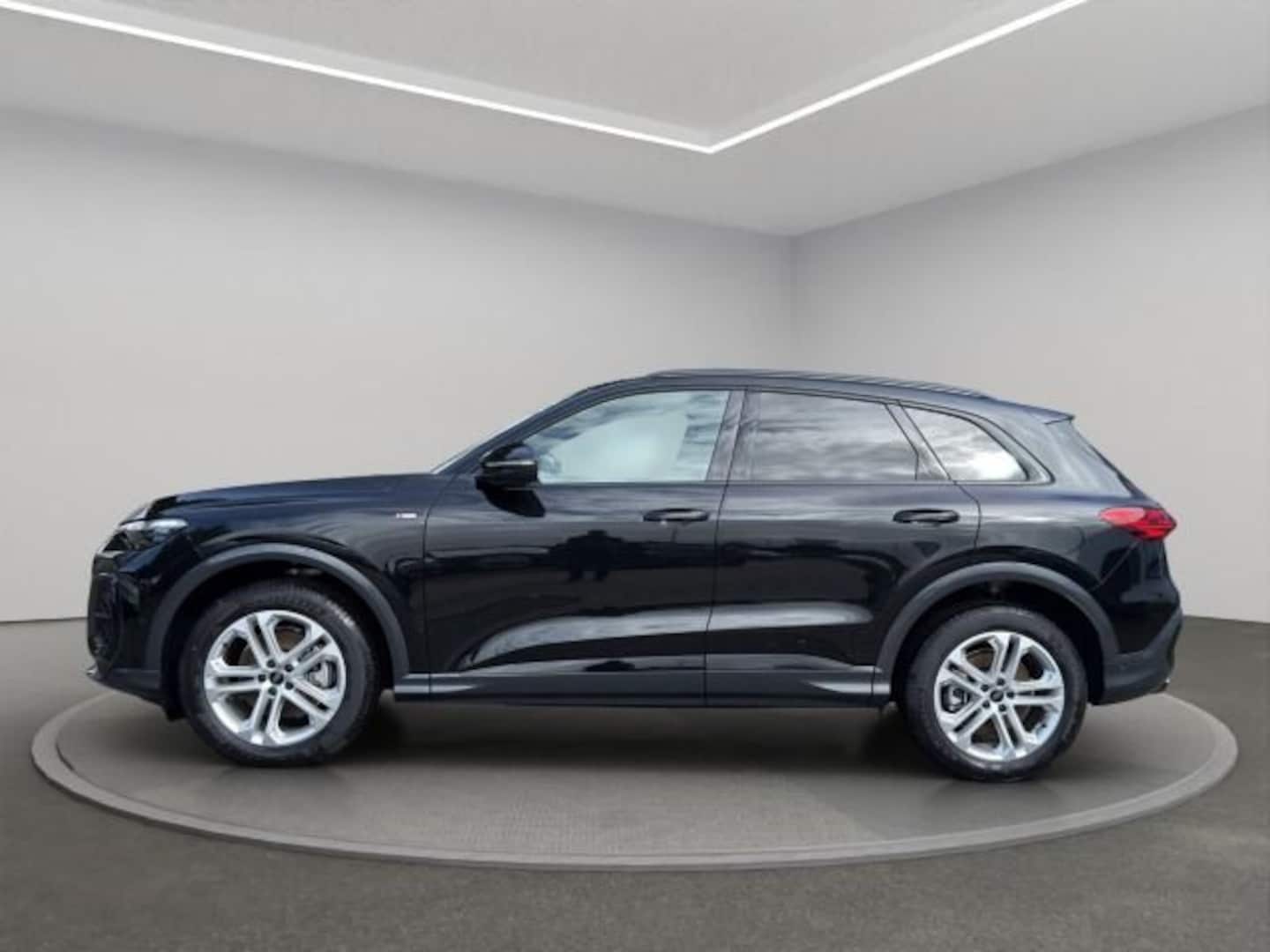 Bild über Audi Q5 SUV TDI quattro 150 kW S tronic - für weitere Informationen kontaktieren Sie den Audi Partner