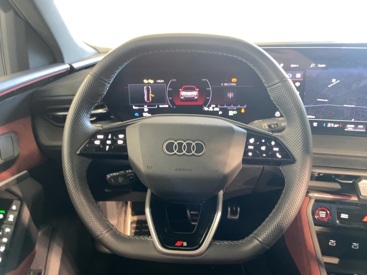 Bild über Audi SQ5 SUV TFSI 270 kW S tronic - für weitere Informationen kontaktieren Sie den Audi Partner