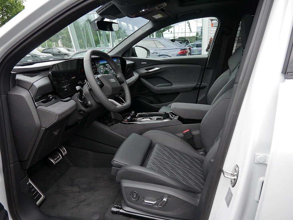Image about Audi SQ6 Sportback e-tron e-tron
