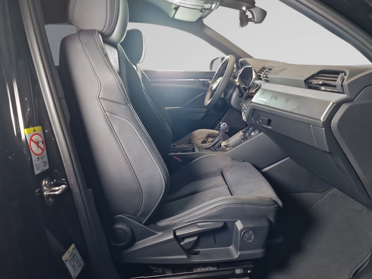 Bild über Audi Q3 Sportback S line 35 TFSI S tronic - für weitere Informationen kontaktieren Sie den Audi Partner