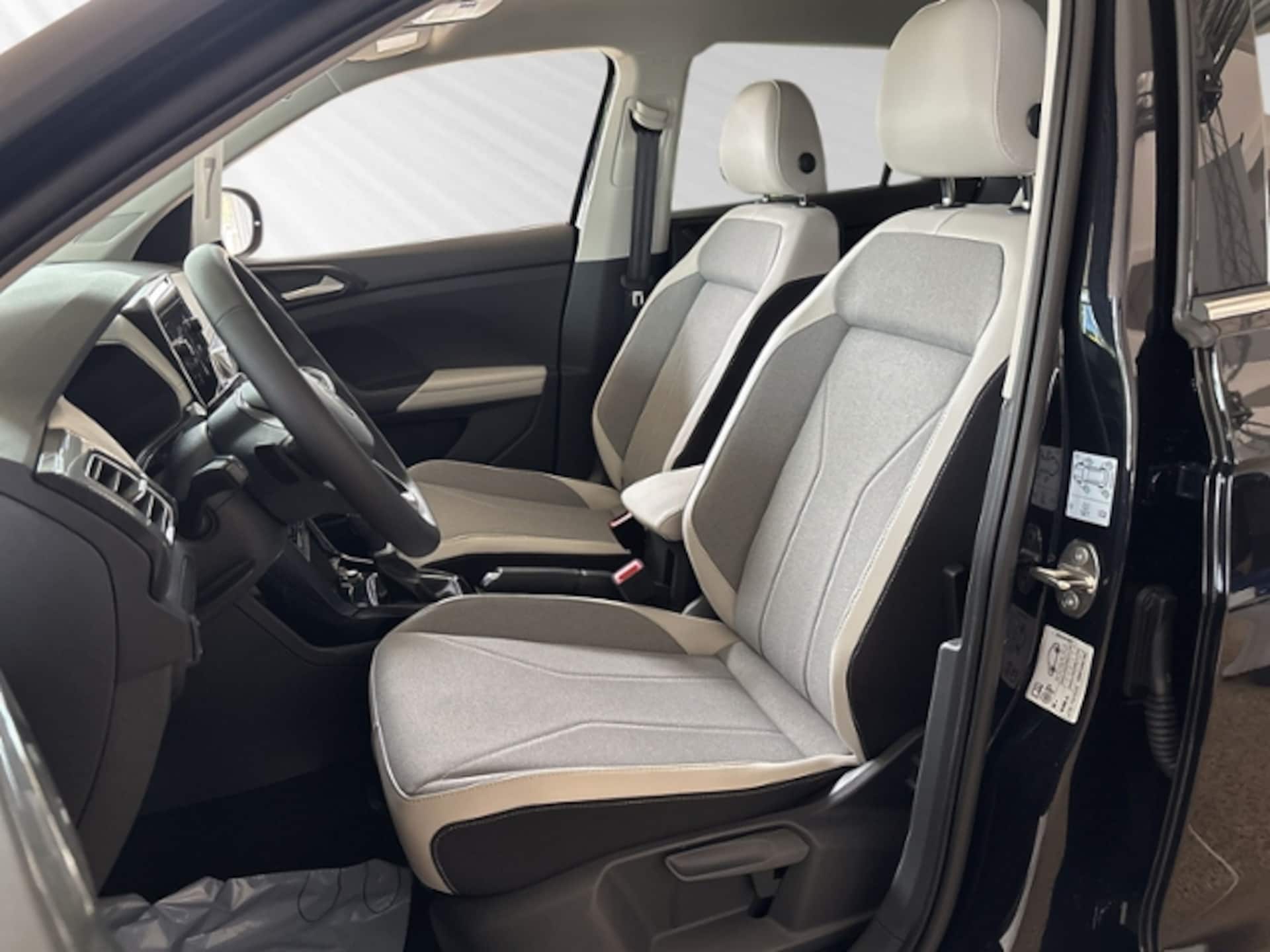 Volkswagen T-Cross Style