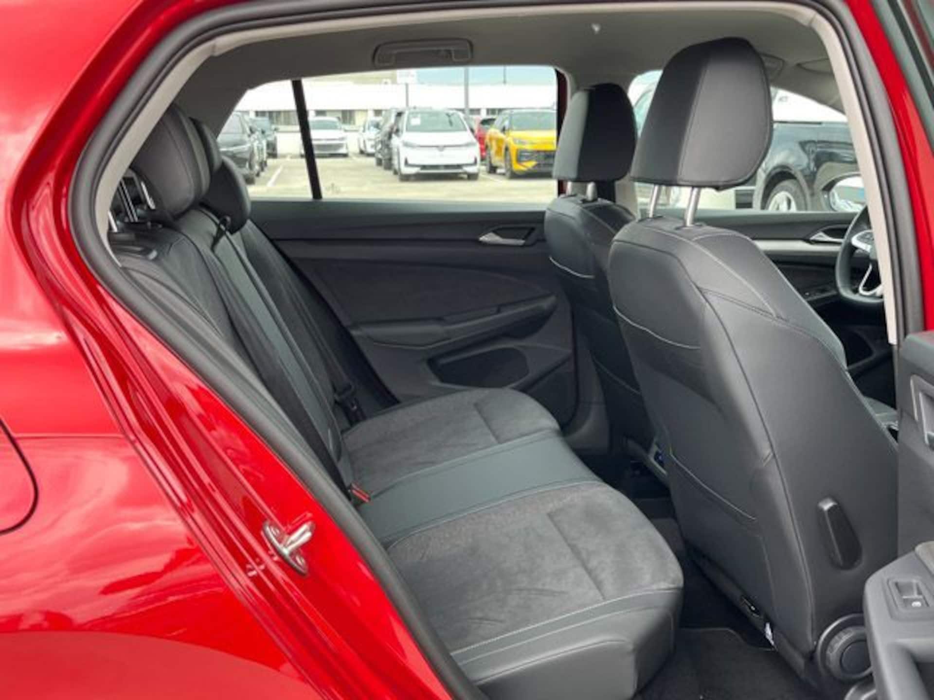 Volkswagen Golf Life