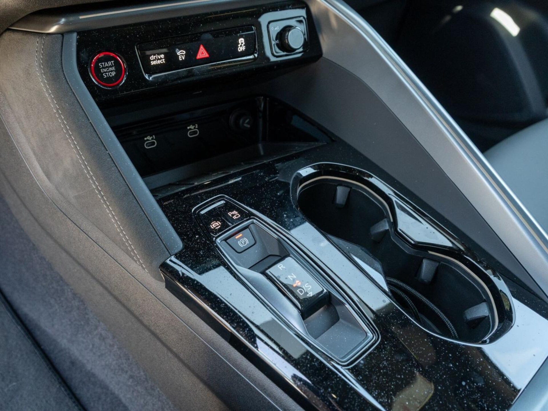 Audi Q5 SUV e-hybrid edition one