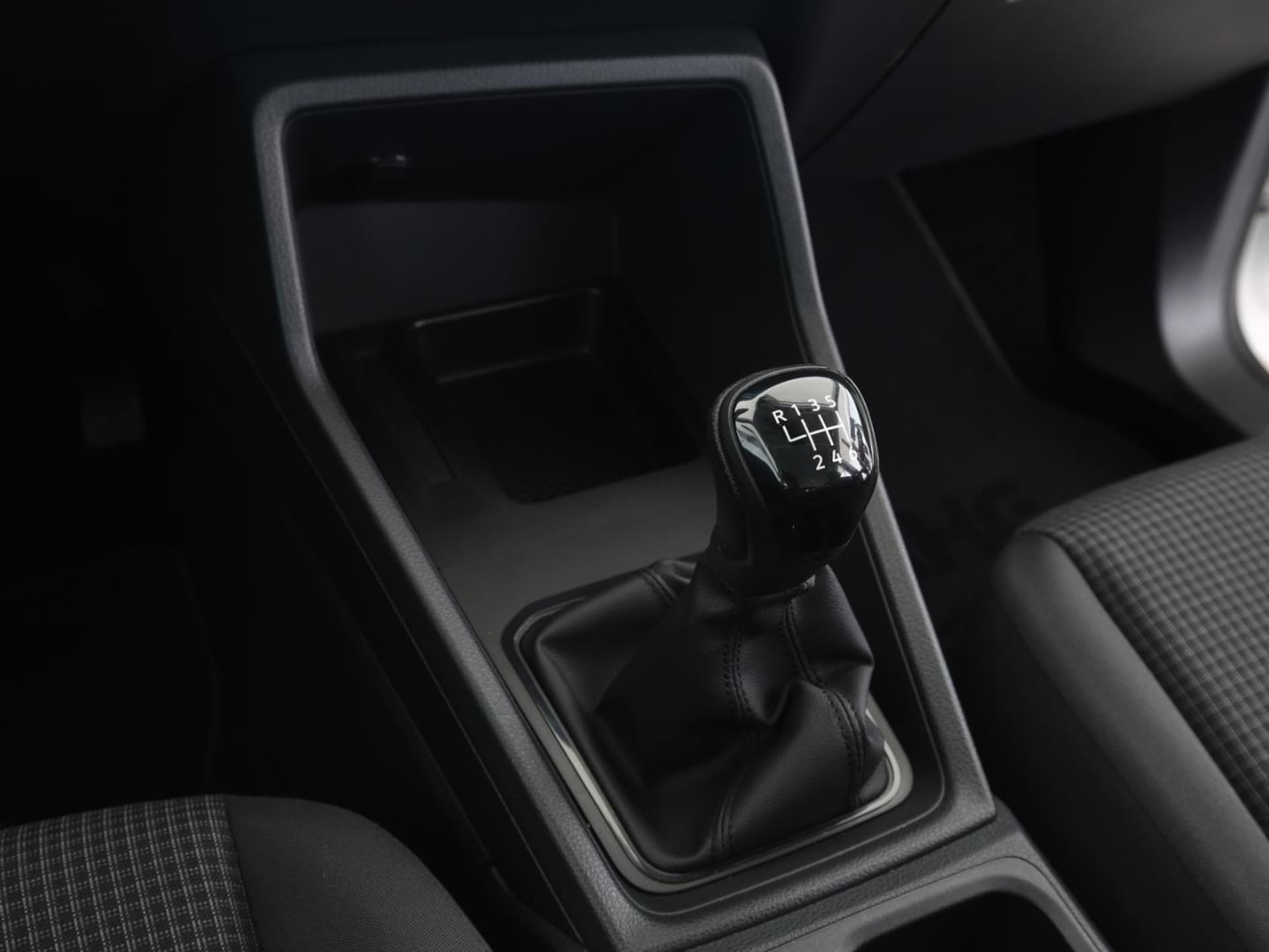 Volkswagen Caddy Kombi Basis-Modell
