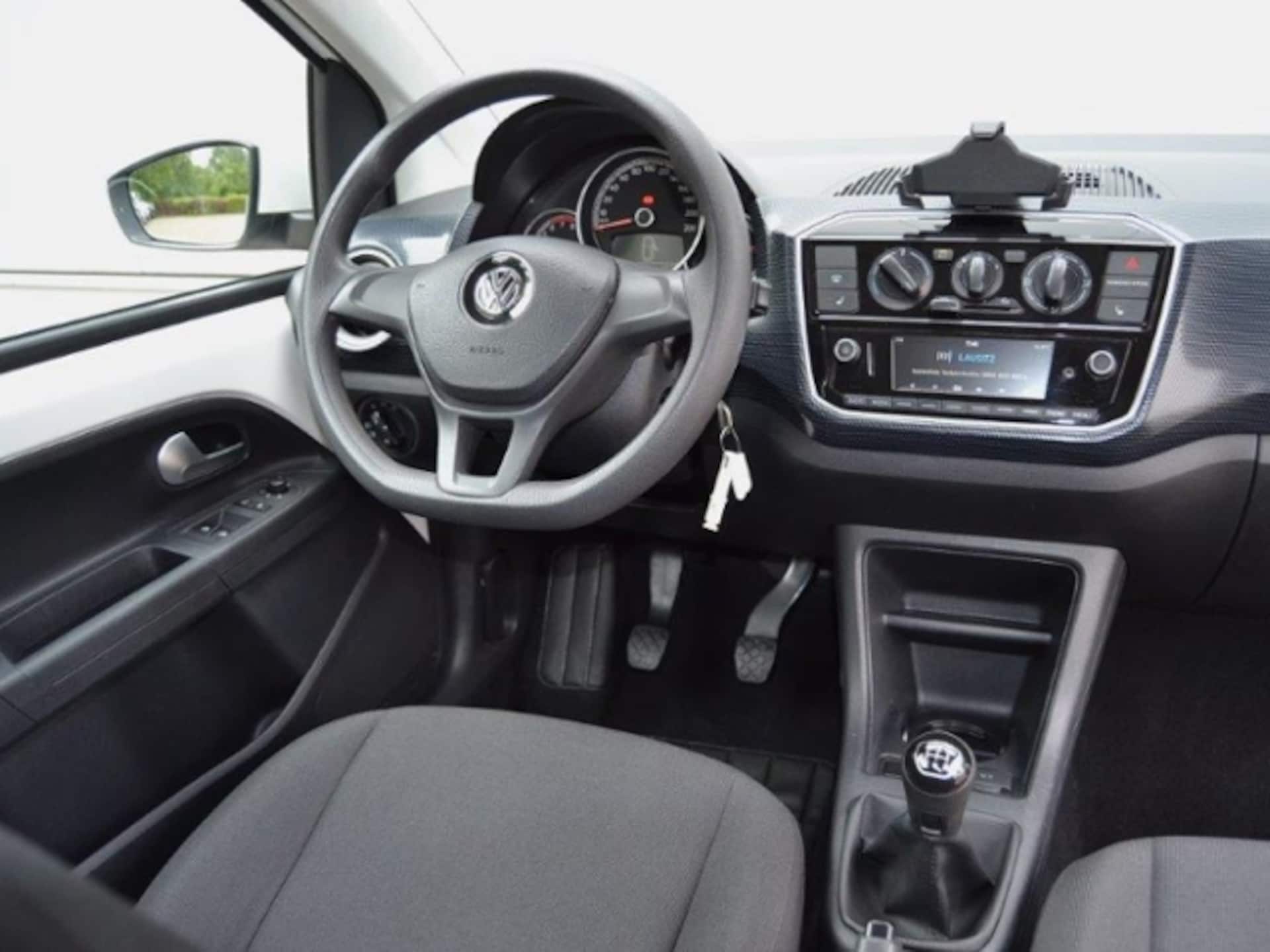 Volkswagen up! move up!