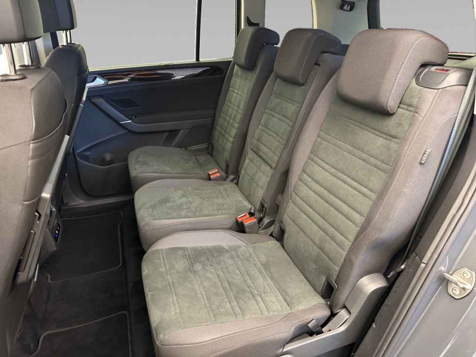Volkswagen Touran – Bild 12